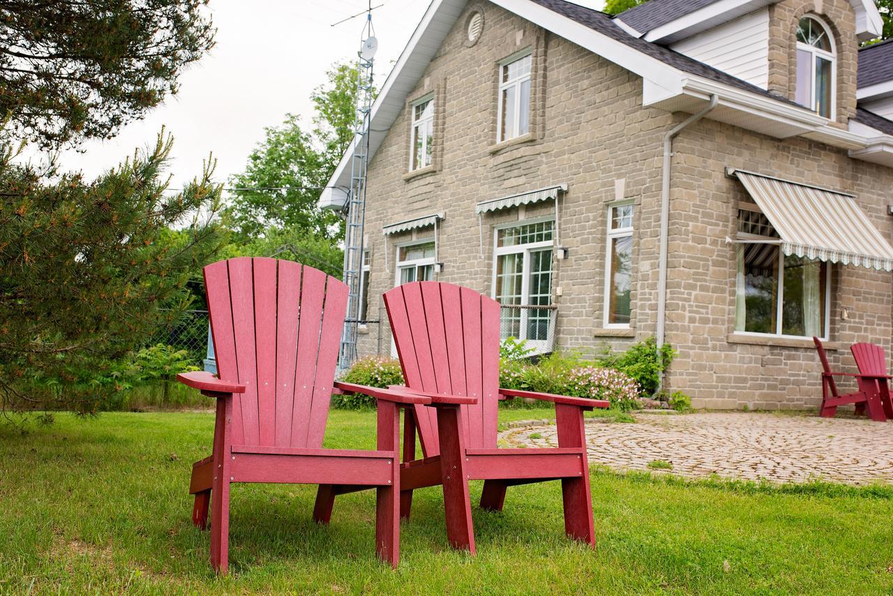 Rock Hill Bed & Breakfast Sharbot Lake Bagian luar foto